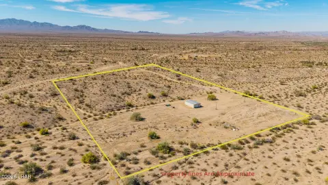 10 Acres in Yucca Vista