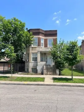 Chicago Multifamily Property For Sale