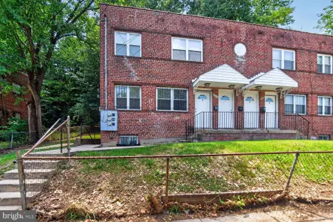 Side-by-Side Two-Unit Residential Income
