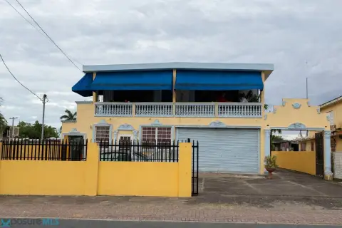 Mixed-Use Property, High-Visibility Location