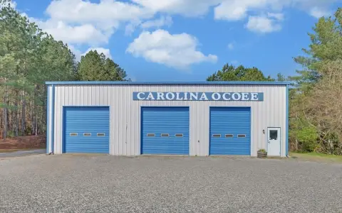Versatile Commercial Property Near Highway