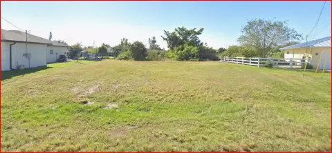 Waterfront Lot in Cape Coral