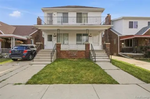 Two-Story Duplex with Garage