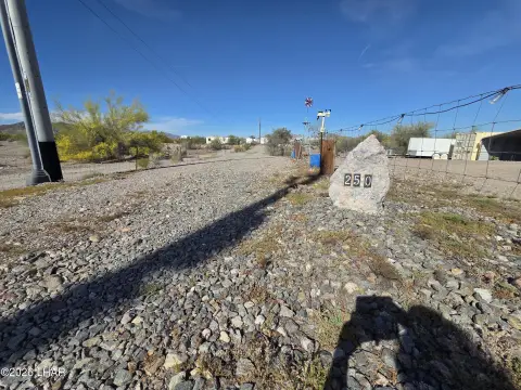 Spacious Lot in Quartzsite, AZ