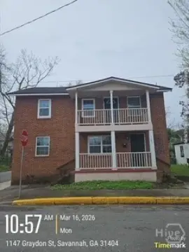 Savannah Duplex with Efficiency Apartment