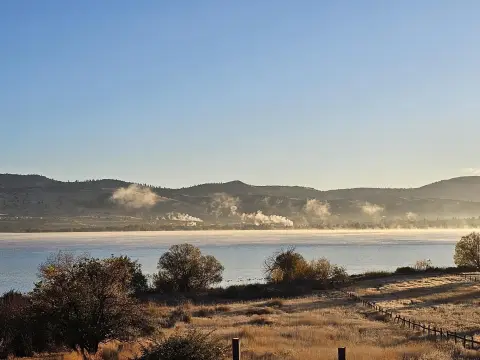 Klamath Lake Waterfront Land Opportunity