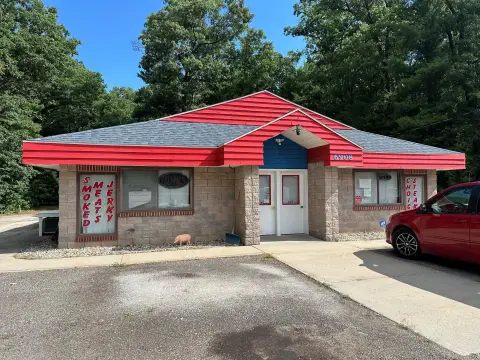 Storefront Building with Land