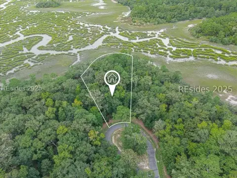 Marshfront Homesite in Exclusive Community