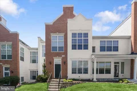 Single-Level Residential Income Condo