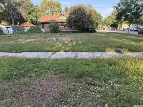 Residential Land in Mason City