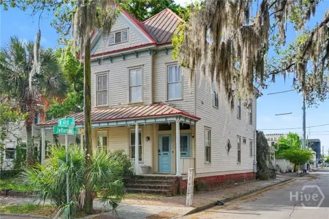 Savannah Duplex: Historic Charm