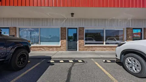 Prime Retail/Office Suite