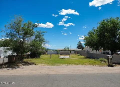 Kingman, AZ Lot with Utilities