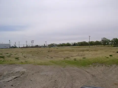 Commercial Land