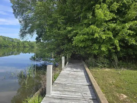 Lakefront Lot in Hot Springs