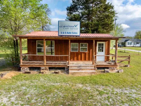 Mountain View Commercial Building/Land