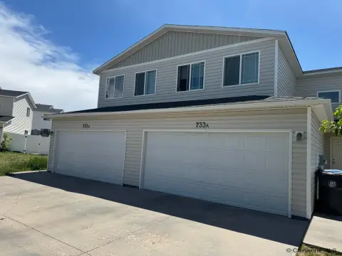 SouthPark Duplex with Two Garages