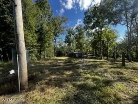 Unrestricted Land with Creek Frontage