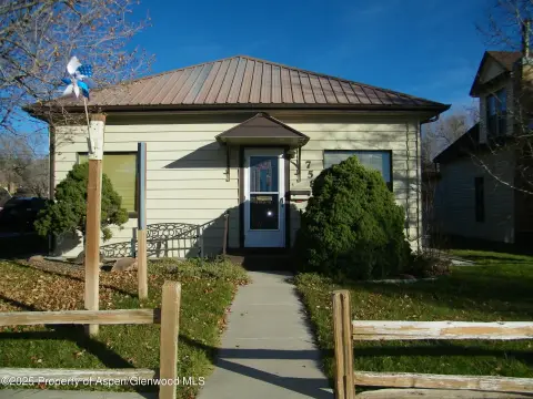 Rifle Mixed-Use Corner Lot