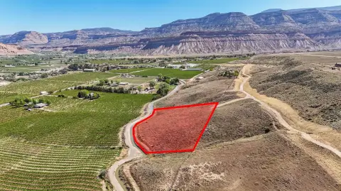Palisade Land with Panoramic Views