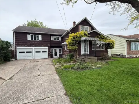 West Seneca Duplex Opportunity