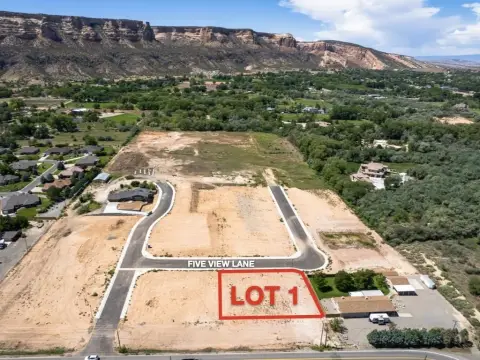 Land with Monument Views