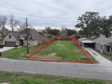 Residential Lot in Port Neches