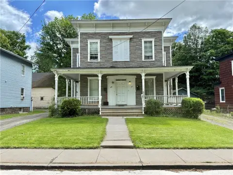 4-Unit Residential Income Building