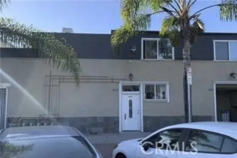 Two-Story Live-Work Space