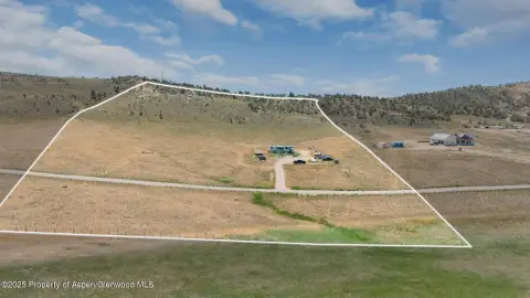 Spacious Land Parcel in Silt