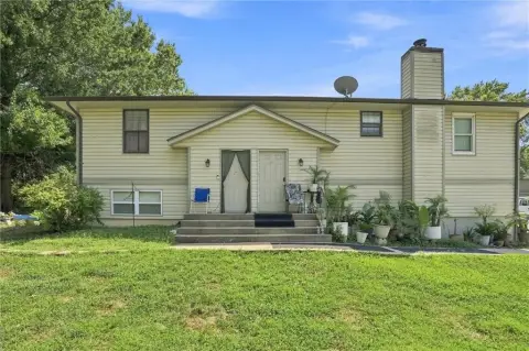 Leased Duplex with Basement