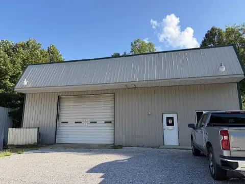 Auto Repair Garage with Equipment