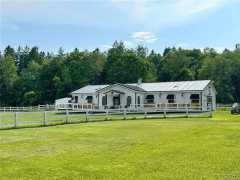 Equestrian & Agricultural Estate