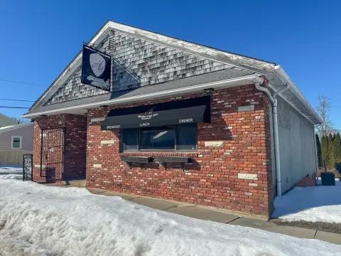 Breakfast & Diner Property with Kitchen