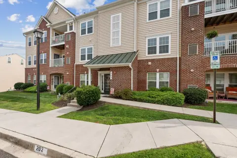 2BR/2BA Residential Income Property