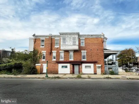 Duplex with Commercial Space