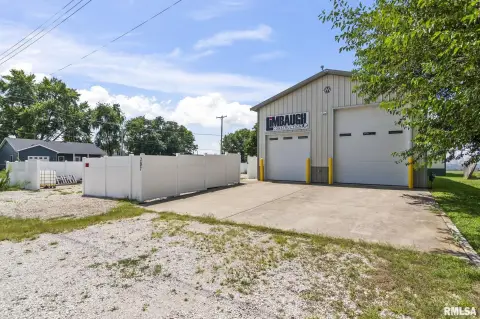 Flex Space with Warehouse Shop