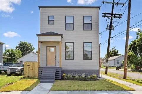 New Duplex on Corner Lot