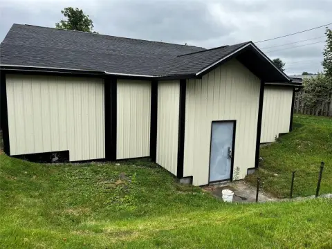 Updated Commercial Building in Corry