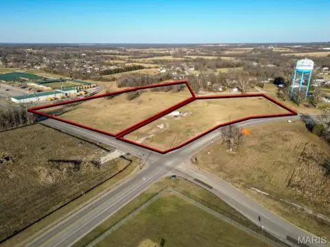 8.53 Acres Corner Lot in Lebanon