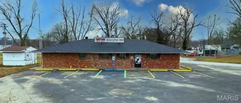 Brick Bar & Pub Building