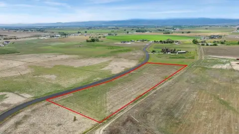 3.8-Acre Homesite with Mountain Views