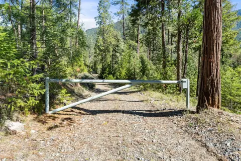 26 Acres in Wolf Creek