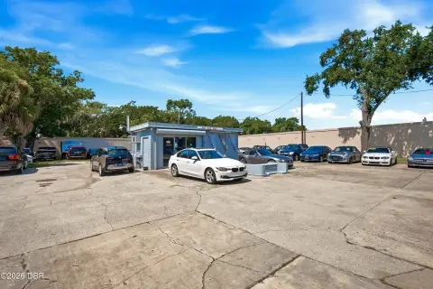 Automotive Property with Office
