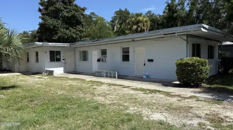 3-Unit Triplex with Screened Porch