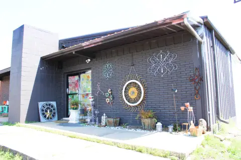 Storefront Property With Loading Dock