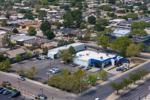 Automotive Property With Service Bays
