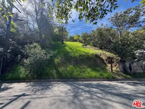 Los Angeles Land with Panoramic Views