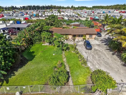 Hialeah Commercial Land for Redevelopment