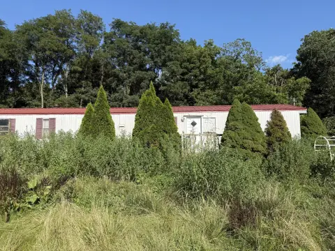 Agricultural Land with Mobile Home